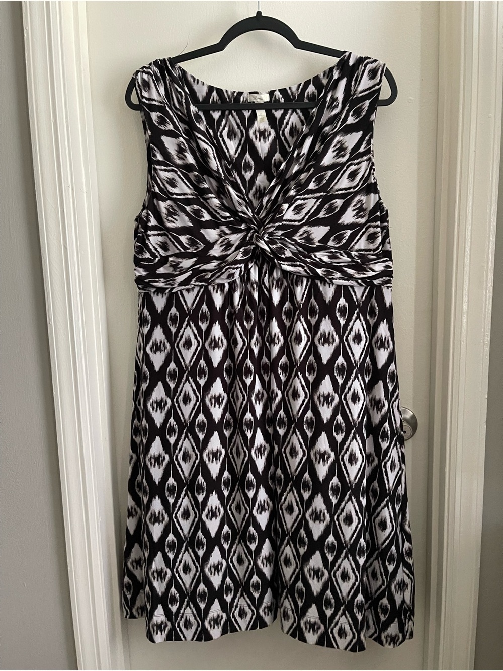 Soma Black and White Twist-Front Sleeveless Dress